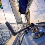 Comment choisir le bon voilier de location dans les Antilles françaises ?